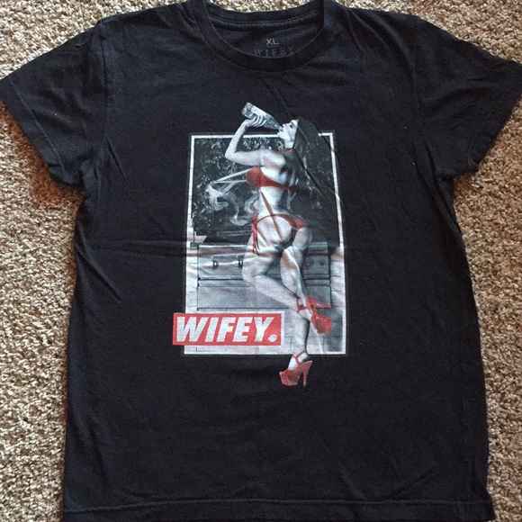 Wifey Project Tops - Black short sleeve Wifey top